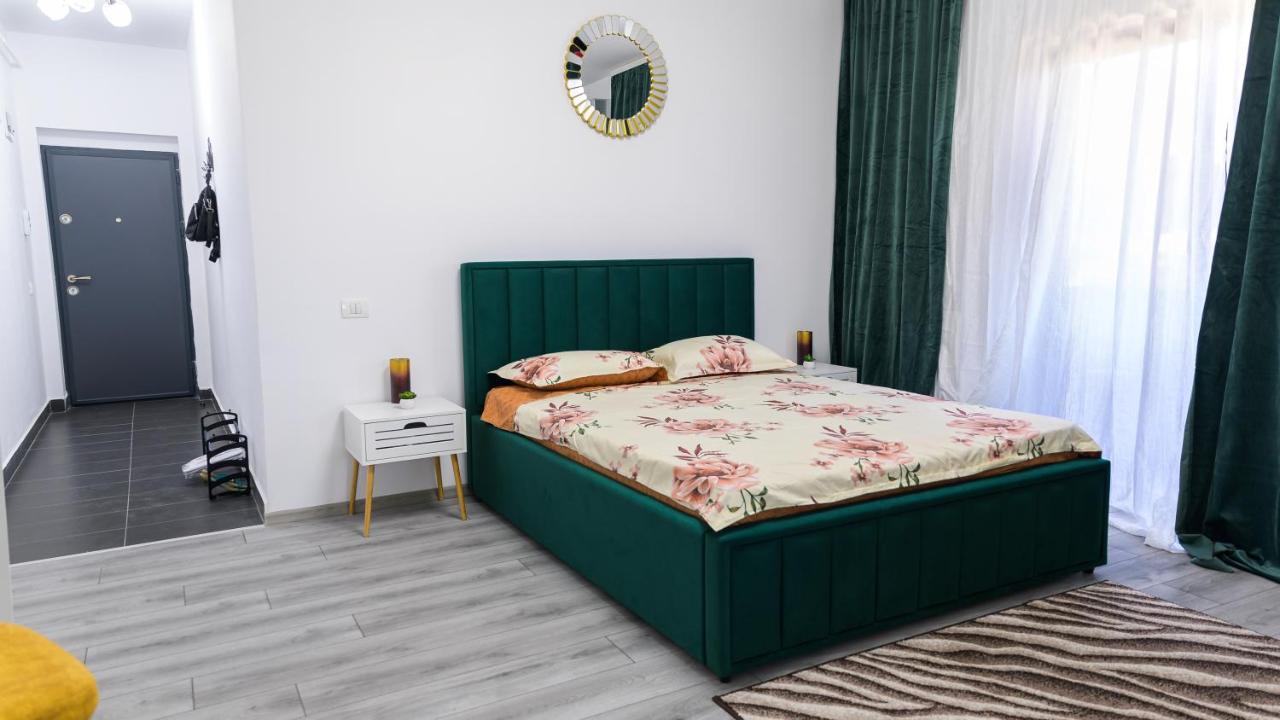 Appartamento Nina House Târgu Jiu Esterno foto