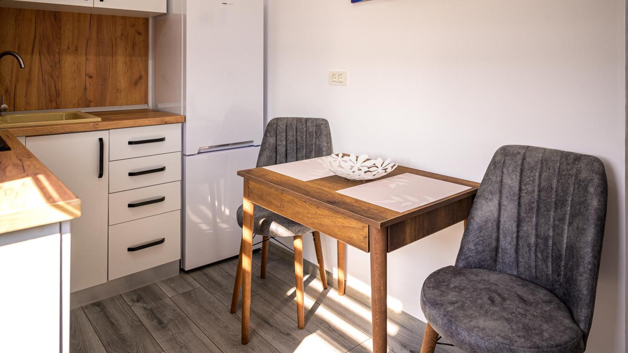 Appartamento Nina House Târgu Jiu Esterno foto